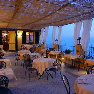 ** Aparthotel Il Borgo Di Campi Itálie